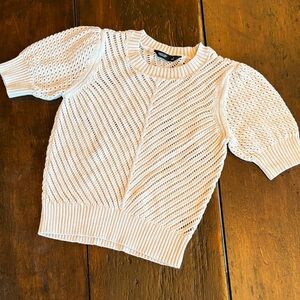 Simply Vera Vera Wang Cream Crew Neck Sweater.